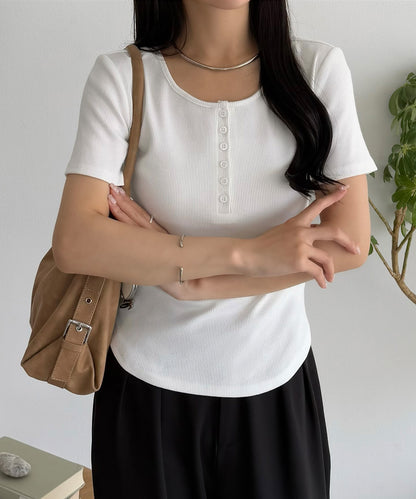 Model:H155cm 着用サイズ:S
